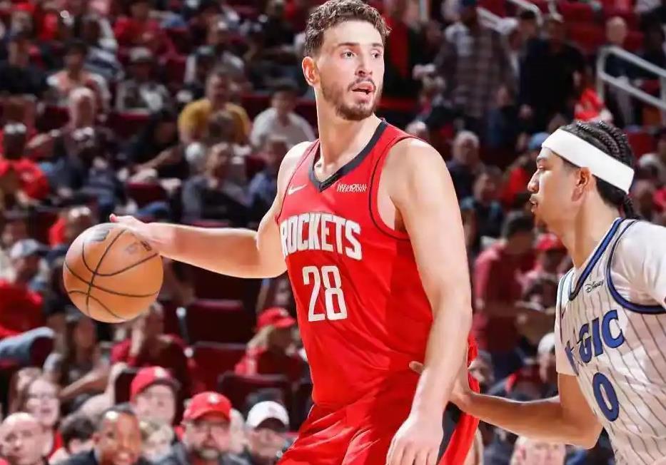 官方赛事-3场三分20中1！火箭队主力前锋身价接近冰点，前探花秀换首轮都难