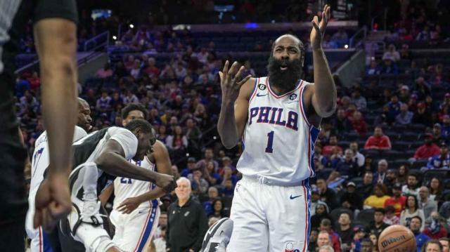 S赛直播页面-【圆桌】谁是新赛季最大惊喜？湖人表现是预料之中？